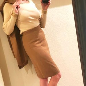 Chaus Skirt Suit 100 % Wool, size 4